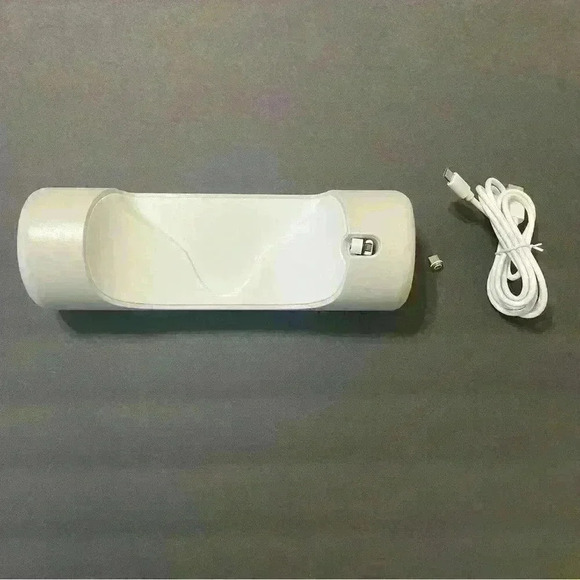 Metory Charging Station for Oculus Quest 2, Charging Dock Magnetic Usb C Plug - Picture 2 of 10